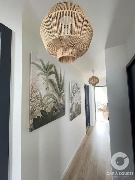 .La Villa Sablaise. Maison Avec Place De Parking Au Coeur Du Quartier Arago Les Sables-dʼOlonne Kültér fotó