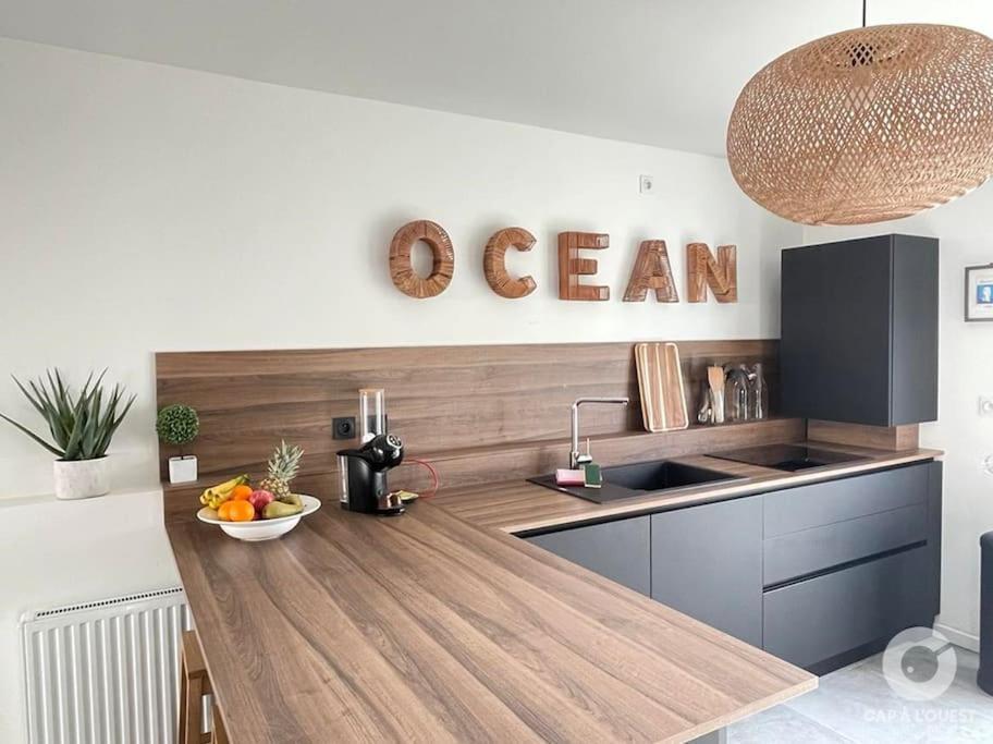 .La Villa Sablaise. Maison Avec Place De Parking Au Coeur Du Quartier Arago Les Sables-dʼOlonne Kültér fotó
